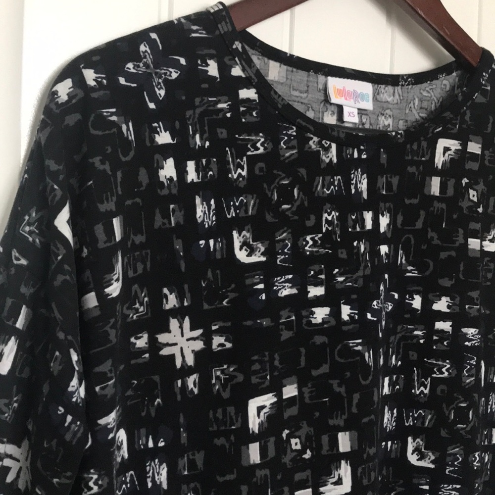 NWOT LuLaRoe Irma tunic T-shirt - MOVING SALE!!!